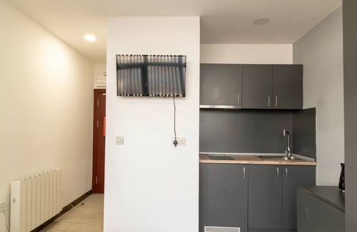 Sunderland City Centre Apartment | Convenient Budget Sunderland Studio with Views