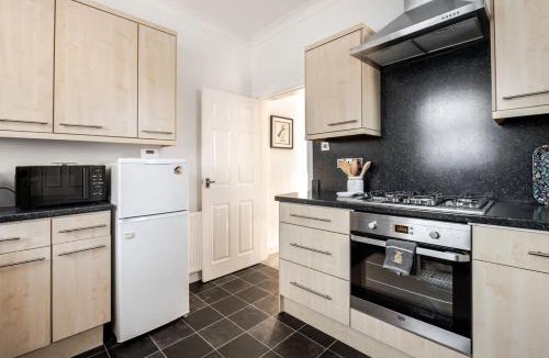Largs Apartment | Coorie Doon Largs spacious 2bedroom apartment