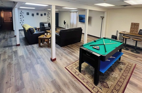 Cleveland County House | Copperboot Lodge - large space - Groups & Families - Cleveland County
