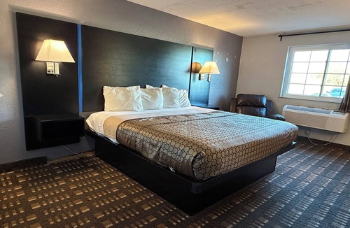 Stillwater Hotel | Coratel Inn and Suites by Jasper Stillwater