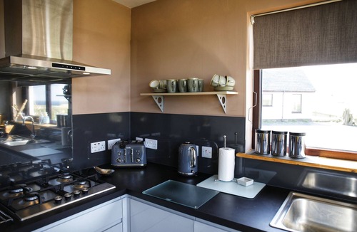 Glen Kyles Cottage | CORNCRAKE COTTAGE, pet friendly, luxury holiday cottage in Leverburgh