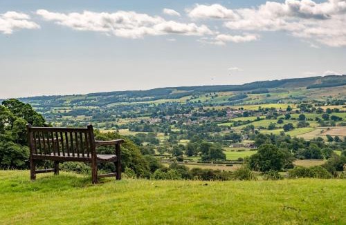 Leyburn House | Corner Cottage