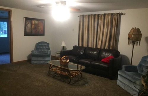 Tawas City Cottage | Corner Cottage in East Tawas