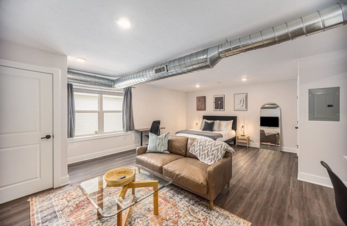 Fulton Heights Apartment | Corporate Housing for Traveling Professionals - EXTENDED STAYS
