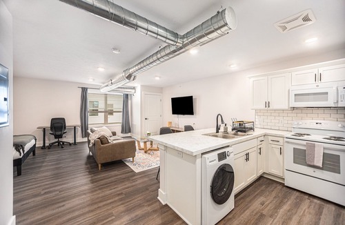 Fulton Heights Apartment | Corporate Housing for Traveling Professionals - EXTENDED STAYS