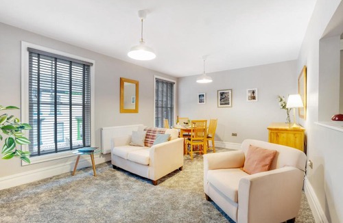 Hartlepool Apartment | Cosy 1BR Retreat Direct Trains to London By Stay With Us