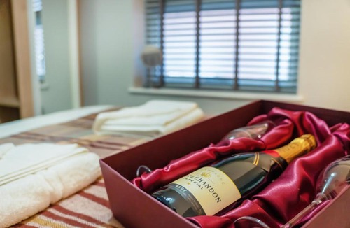 Hartlepool Apartment | Cosy 1BR Retreat Direct Trains to London By Stay With Us