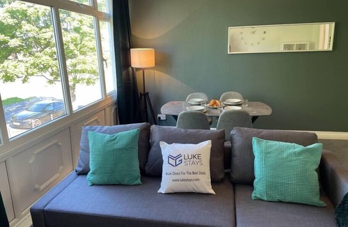 Carrville Apartment | Cosy 2 Bed Apt- Wifi- Yard- Nr Park-Nr Stadium