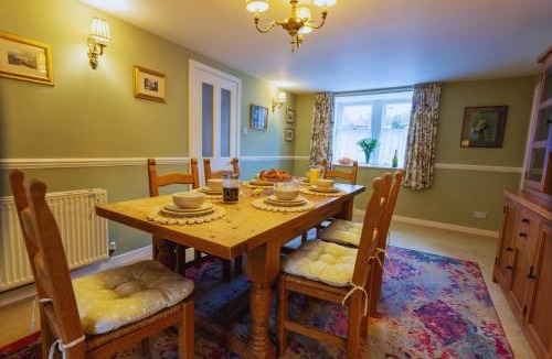 Kirk Yetholm House | Cosy 4-Bed Cottage in Kirk Yetholm by MCPI Hosting, Perfect for Families & Holidaymakers
