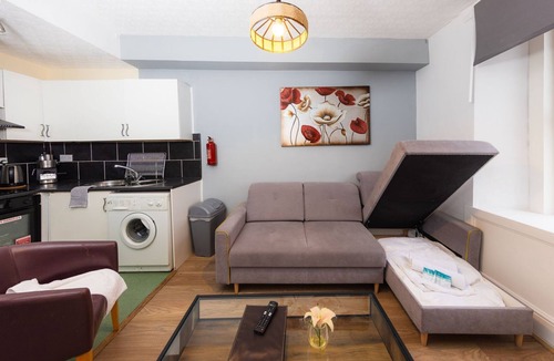 Tollcross Apartment | Cosy and central apartment in Edinburgh right beside the Meadows