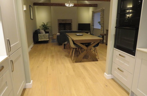 Berwick-upon-Tweed Cottage | Cosy Northumberland farm cottage with hot tub in quiet location