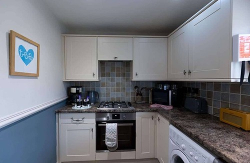 Shilbottle Cottage | Cosy Shilbottle Cottage: Log Fire, Garden & Parking