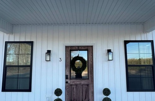 Farmers House | Cottage #3 at MeadowView- near Cave Run Lake!