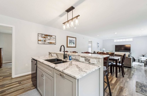 Greenbush Apartment | Cottage 9 - 3BR Lake Retreat | Stunning Views