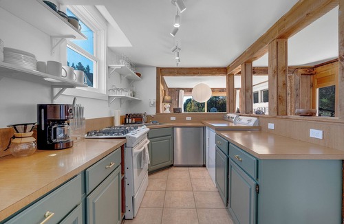 Newagen Cottage | Cottage at Island Point; Charming Coastal Retreat