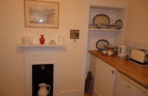 Fort Augustus Cottage | Cottage beside Loch Ness, Caledonian Canal and River Oich, Fort Augustus