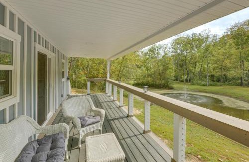 Logan House | Cottage Close to Caves & Trails in Hocking Hills!