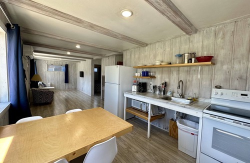 Oscoda Cottage | Cottage Cove · Lake Huron Beach Cottage No. 7