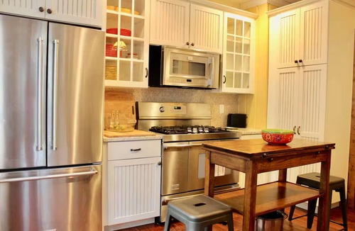 Bluffton House | Cottage on the Muskegon Channel