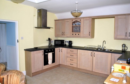 Borgue Cottage | Cottage with stunning views over Kirkcudbright Bay, a short walk from the beach.