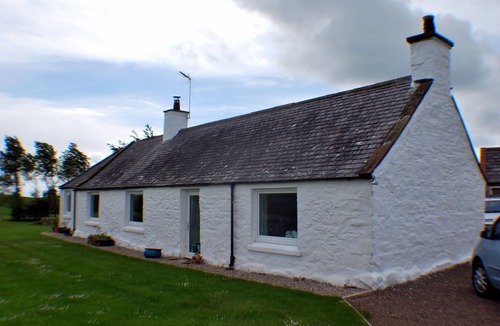 Borgue Cottage | Cottage with stunning views over Kirkcudbright Bay, a short walk from the beach.