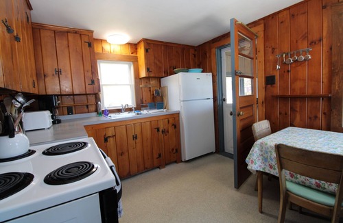 South Wellfleet House | Cottage with Views of the Atlantic Ocean (1221)