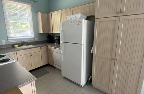 Summer Village Cottage | Cottages at Summer Village, fully furnished cottage, Wi-fi, heated pools, hot tub
