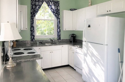Summer Village Cottage | Cottages at Summer Village, fully furnished cottage, Wi-fi, heated pools, hot tub
