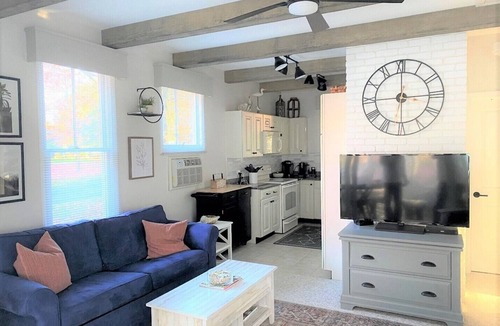 Summer Village Cottage | Cottages at Summer Village, fully furnished cottage, Wi-fi, heated pools, hot tub