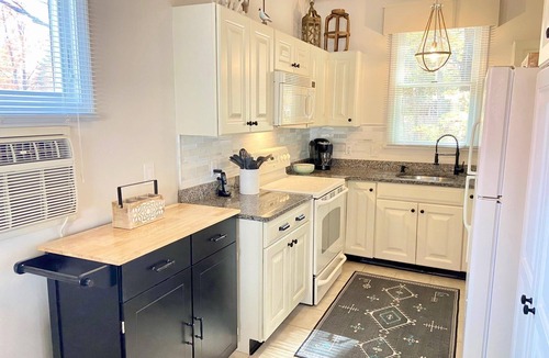 Summer Village Cottage | Cottages at Summer Village, fully furnished cottage, Wi-fi, heated pools, hot tub