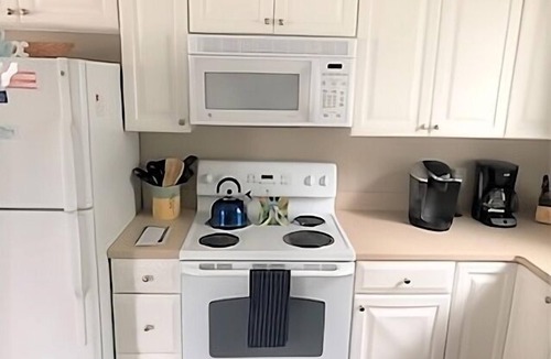 Summer Village Cottage | Cottages at Summer Village, fully furnished cottage, Wi-fi, heated pools, hot tub