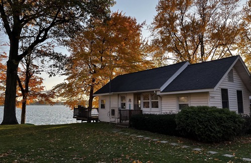 Fulton House | Cottages on Sand Lake - The Cozy Cottage