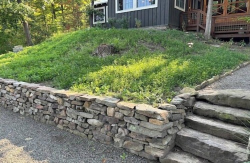 Hammondsport Cottage | Cotttage Core on Keuka