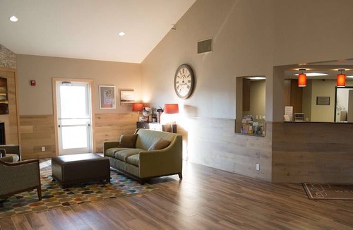 Brainerd Hotel | Country Inn & Suites by Radisson, Baxter, MN