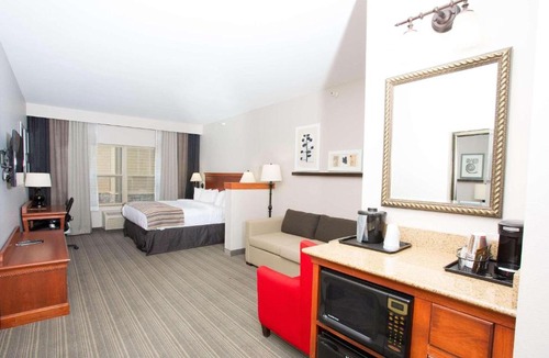 Grand Forks Hotel | Country Inn & Suites by Radisson, Grand Forks, ND