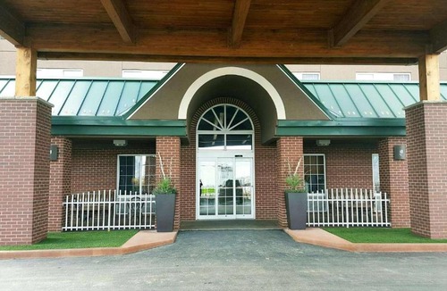 Rapid City Hotel | Country Inn & Suites by Radisson, Rapid City, SD