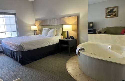 Shakopee Hotel | Country Inn & Suites by Radisson, Minneapolis/Shakopee