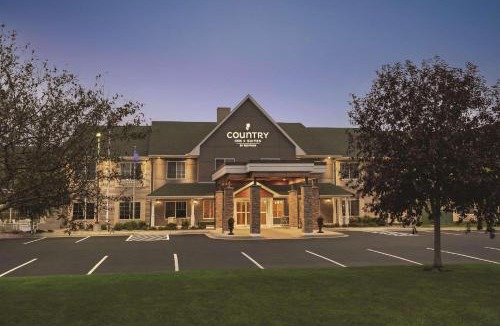 Willmar Hotel | Country Inn & Suites by Radisson, Willmar, MN