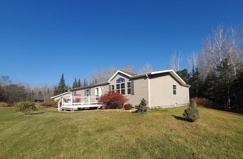 Two Harbors House | Countryside Retreat. Minutes from town. Close to great hiking trails.