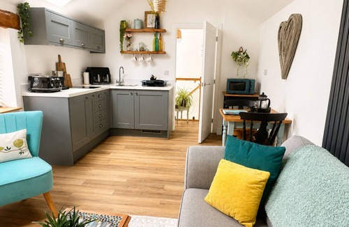 Castle Carrock Cottage | Couples Retreat in North Cumbria,w Logburner, Enclosed Terrace, Walks& Pub