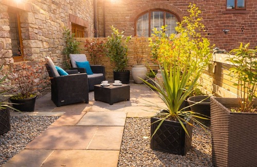 Castle Carrock Cottage | Couples Retreat in North Cumbria,w Logburner, Enclosed Terrace, Walks& Pub