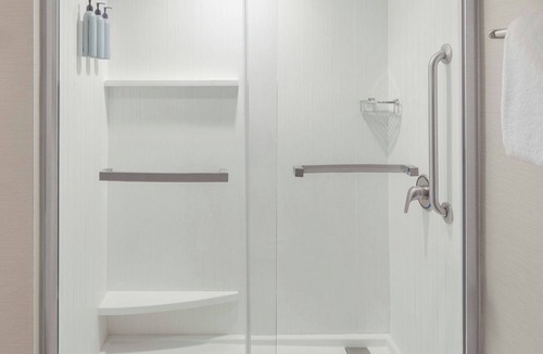 South Portland Hotel | Courtyard by Marriott Portland Airport