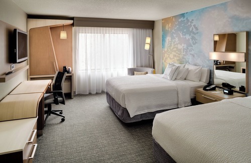 Bridgeton Hotel | Courtyard St. Louis Airport/Earth City