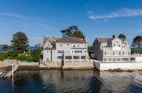 Kennebunk House | Cove House - 6 Bedroom 4.5 Bath Water Front Home s