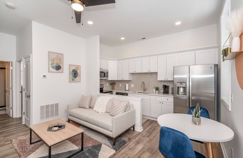 Covington Condo | Covington Charm 202 | Minutes from DT Cinci!