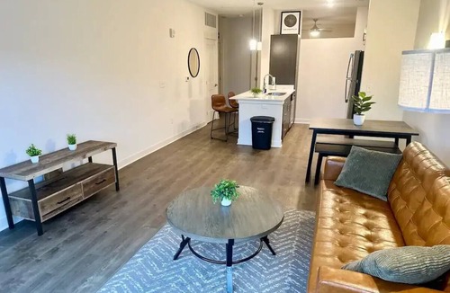 Indianapolis Apartment | Cozy 1 Bd near Monon Trail w/Free Parking