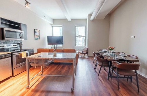 Central Business District Apartment | Cozy 1-Bedroom Apartment with AC In quaint Cincinnati