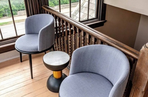 Fort Wayne Apartment | Cozy 1-bedroom apartment in historic Victorian Mansion