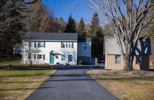 Gorham Apartment | Cozy 1-bedroom apartment in lovely Gorham