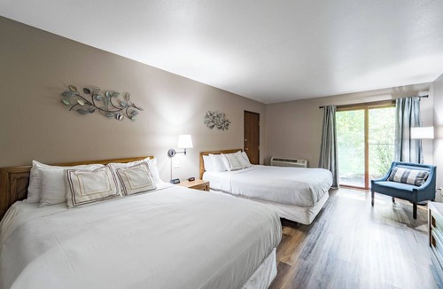 Rib Mountain Apartment | Cozy 1 Bedroom located on Granite Peak, Unit 1